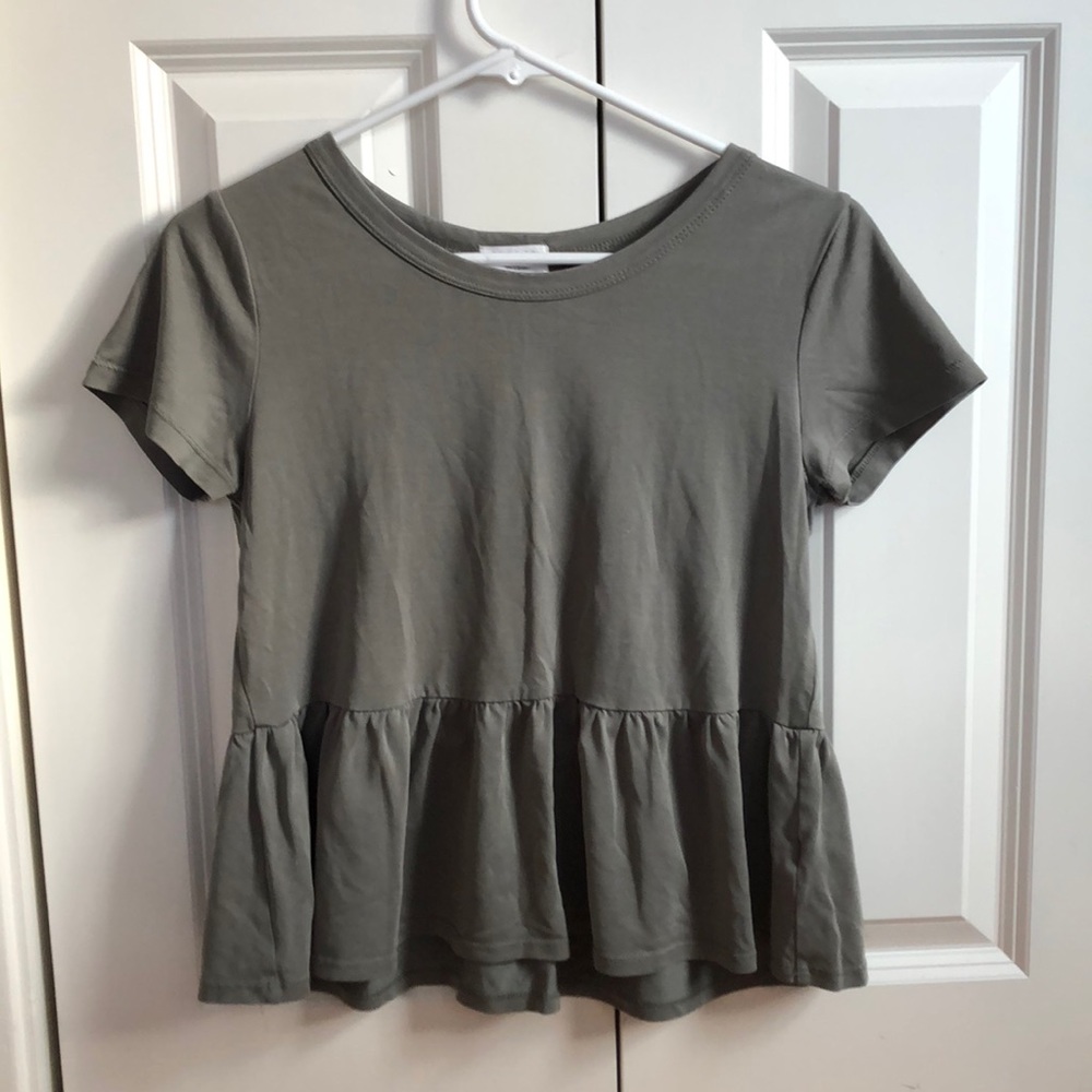 Olive green flowy T-shirt